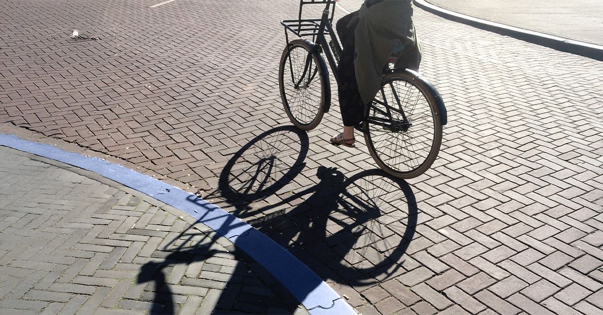 Ciclismul ar putea aduce mai multe beneficii pentru sănătatea creierului decât mersul pe jos, arată o cercetare