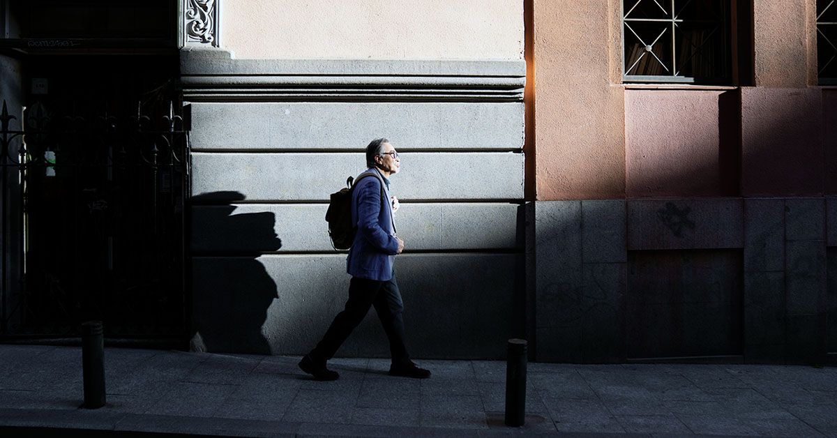 Îmbunătățirea ritmului de mers cu 14 pași pe minut poate combate fragilitatea