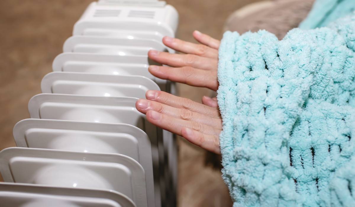 Atenție la mâinile reci: semnele unei posibile afecțiuni ascunse