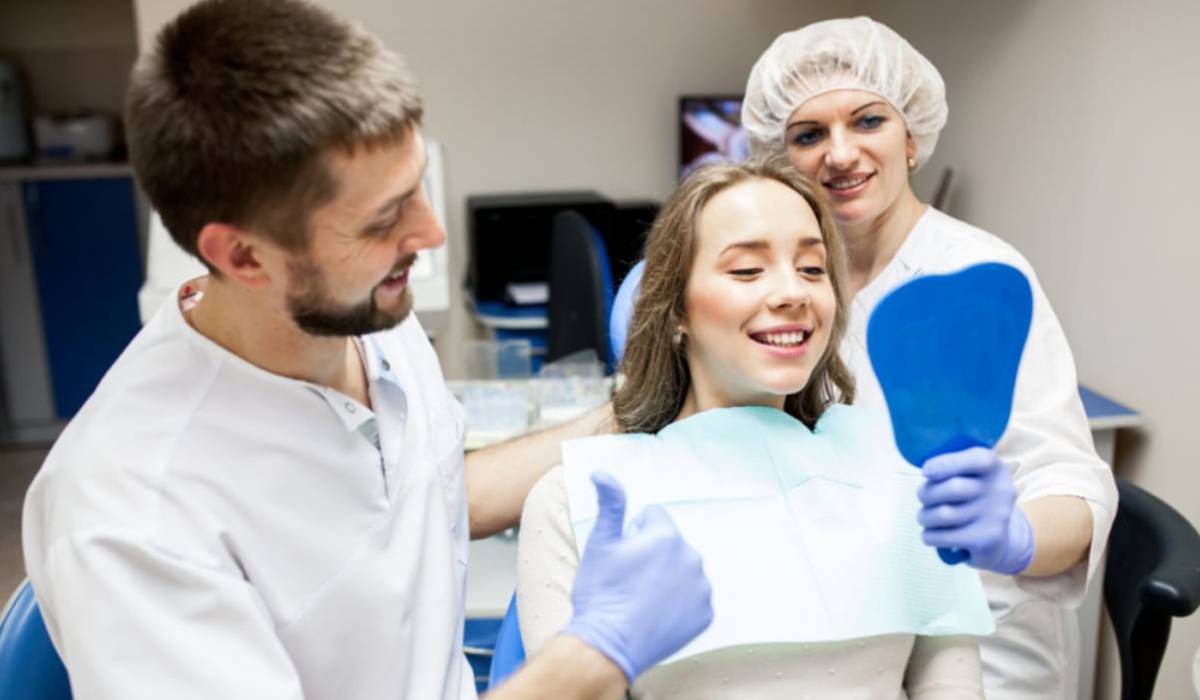 Motivul pentru care numeroși tineri din Suceava aleg diverse clinici de implantologie